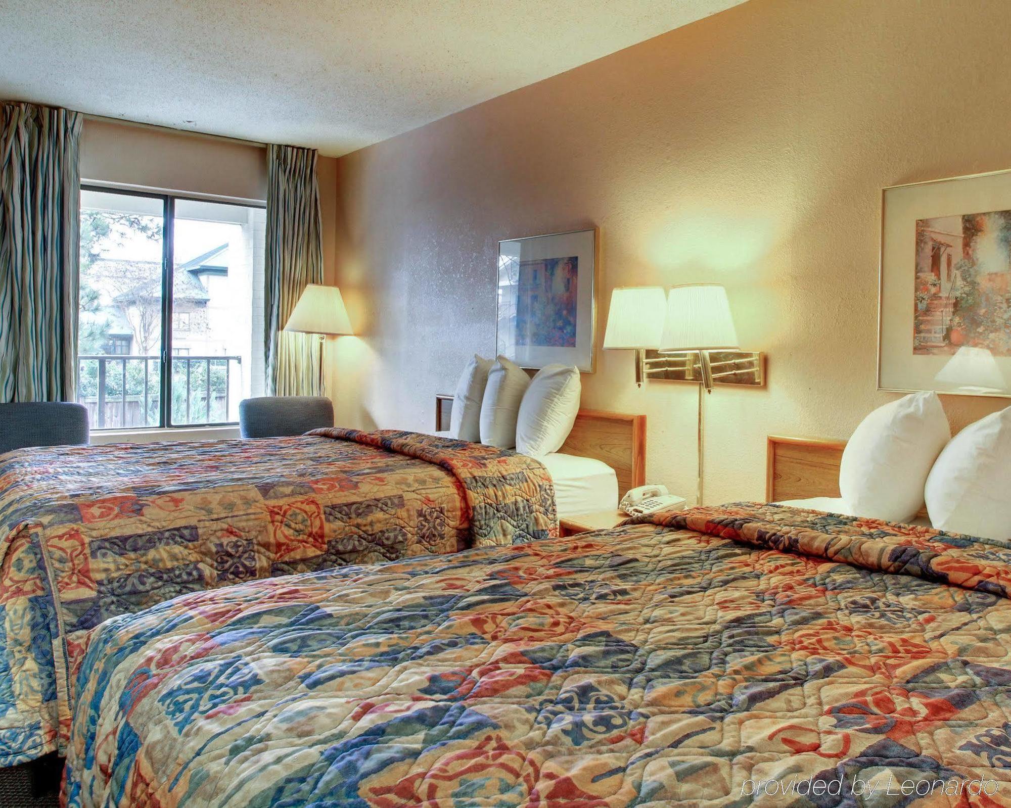 Econo Lodge North Ridgeland Bagian luar foto